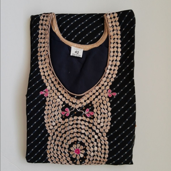 Leheriya Georgette kurta with gota work on yoke - Picture 2 of 2